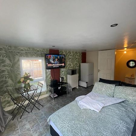 Ensuite Studio Apartment Bristol Exterior foto