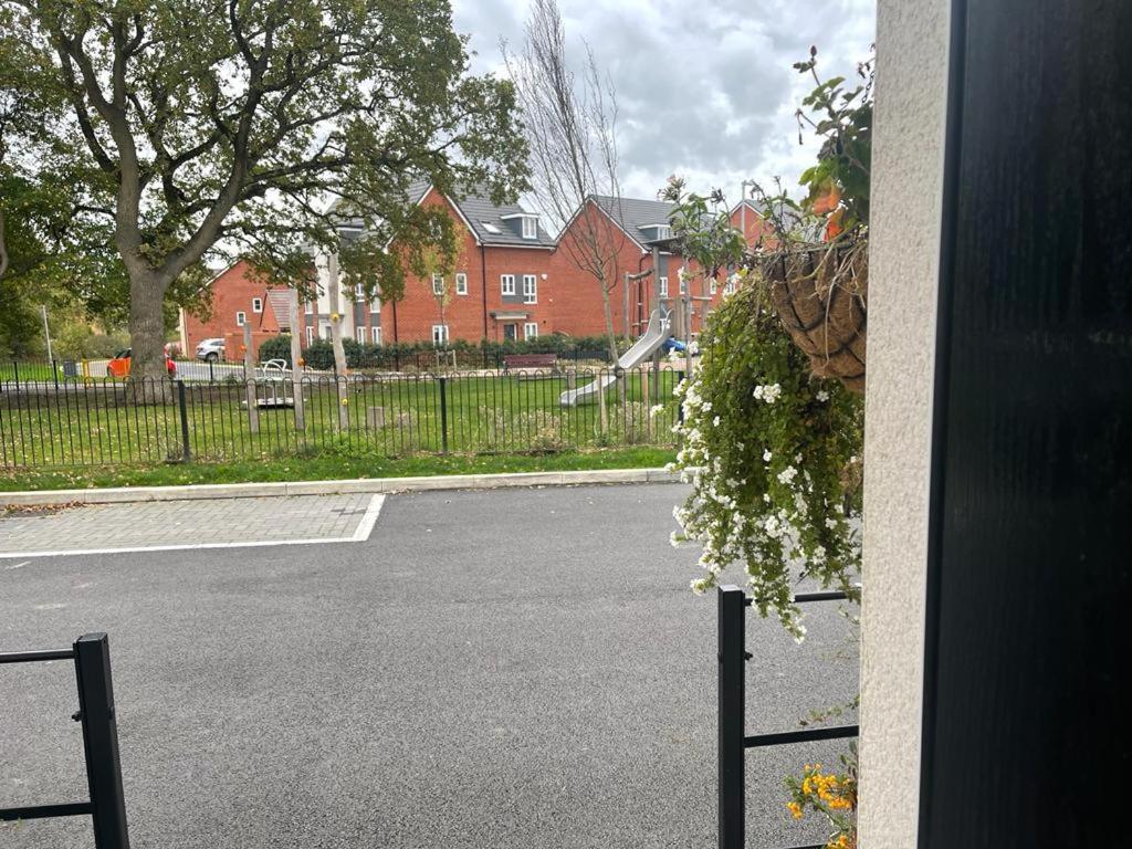 Ensuite Studio Apartment Bristol Exterior foto